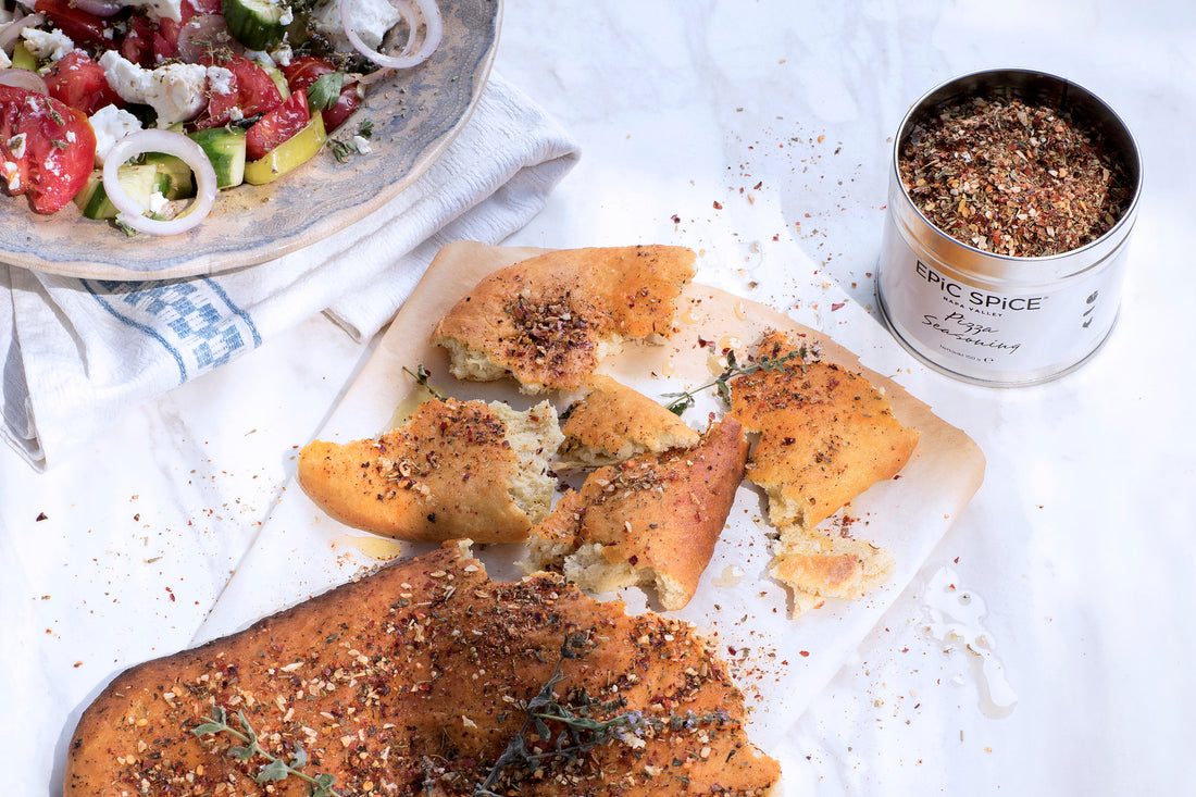 Knetfreies Focaccia-Brot mit Pizzagewürz