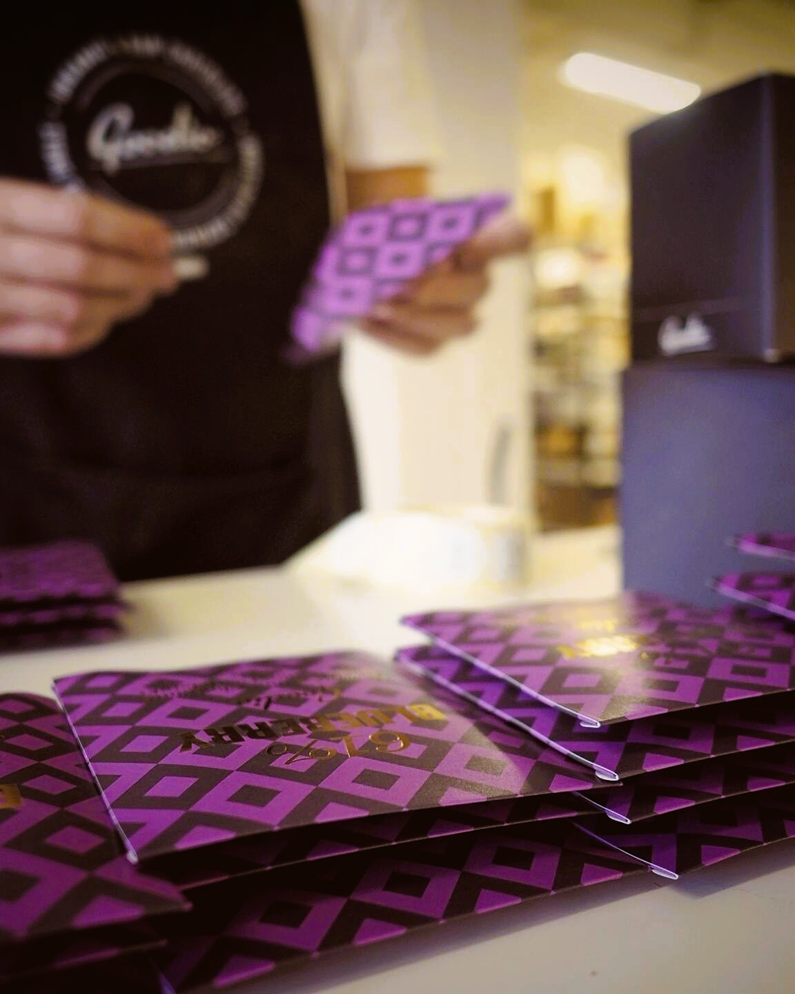 Wild Blueberry 61% - Handmade Vegan Organic Chocolate - Goodio Chocolate Finland - 48g