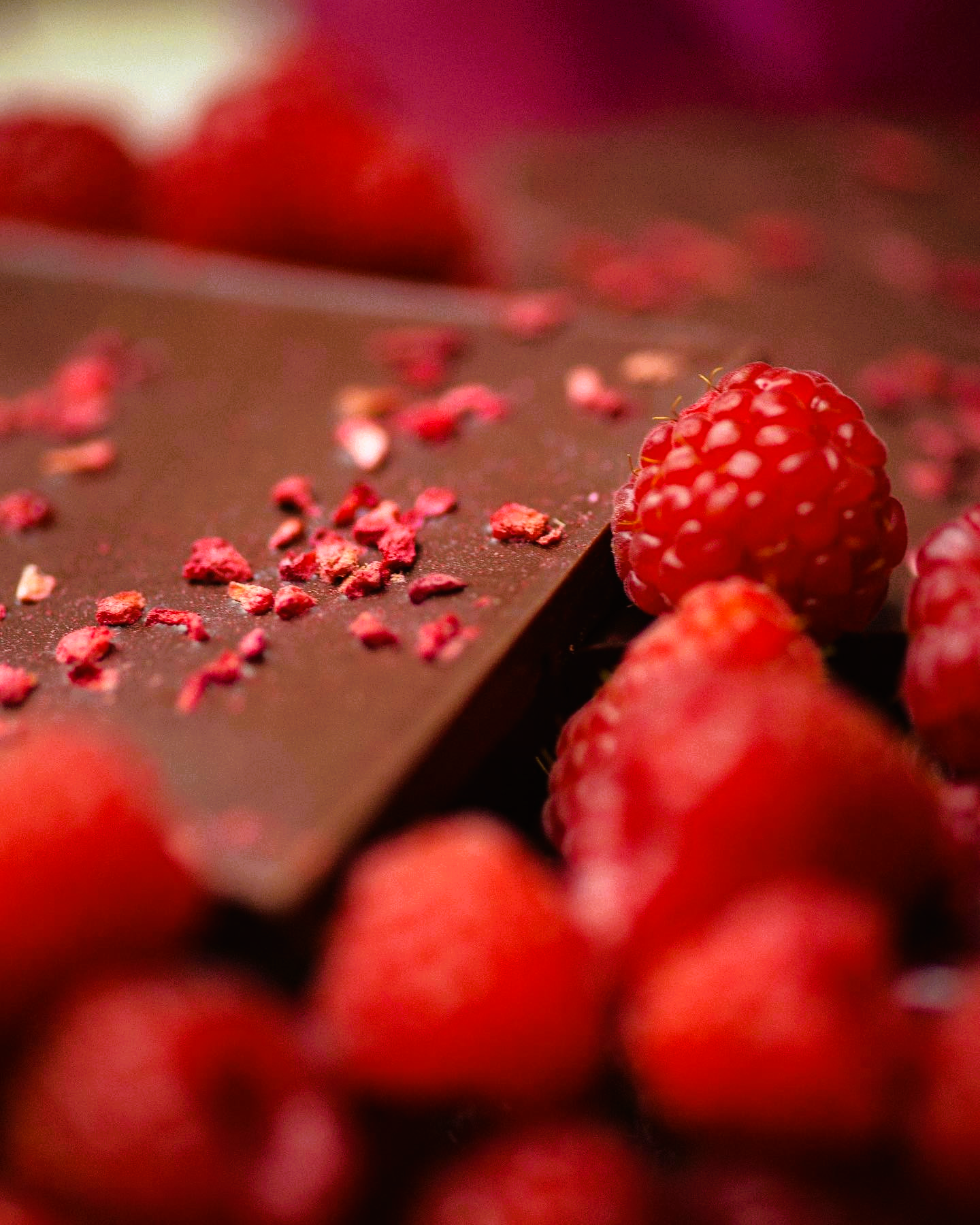 Raspberry 49% - Handgemachte Vegane Bio Schokolade - Goodio Chocolate Finnland - 48g