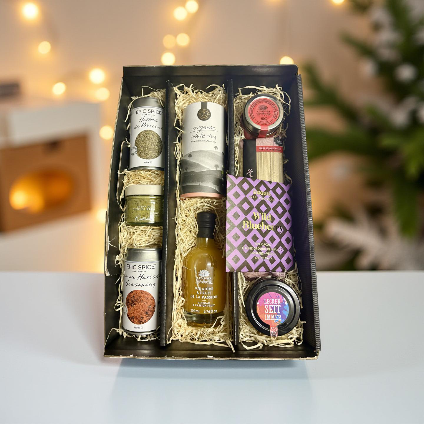 Gourmet Box “World of Flavors” – Culinary World Tour