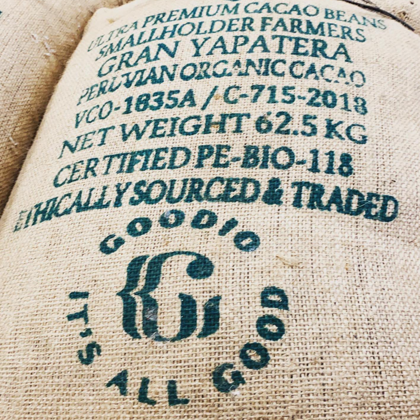 Salted Caramel 49% - Handgemachte Vegane Bio Schokolade - Goodio Chocolate Finnland - 48g